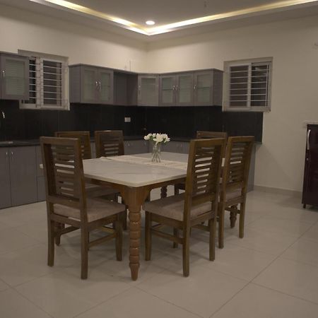 Dcasa Apartment Hotel Haïdarabad Extérieur photo