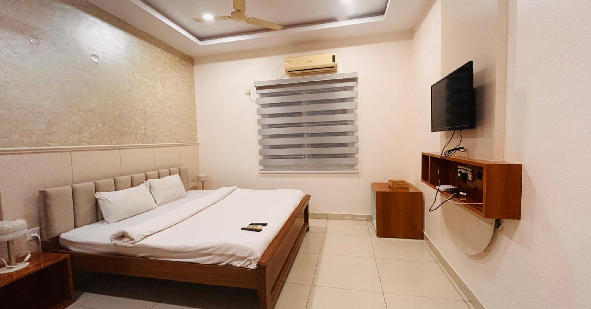 Dcasa Apartment Hotel Haïdarabad Extérieur photo