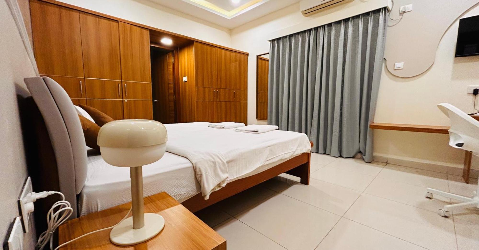 Dcasa Apartment Hotel Haïdarabad Extérieur photo